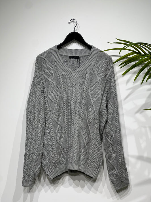 TAKASHI V-NECK KNIT