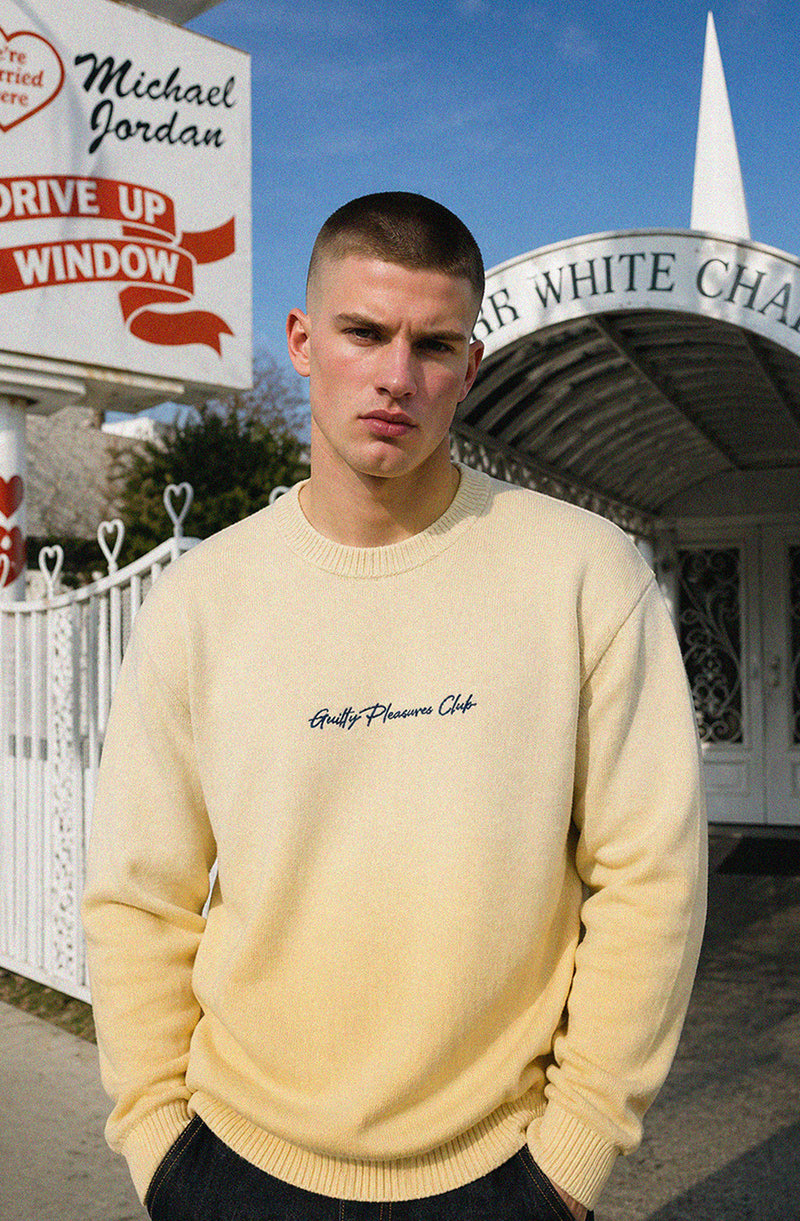 SWEATER GUILTY PLEASURES CLUB
