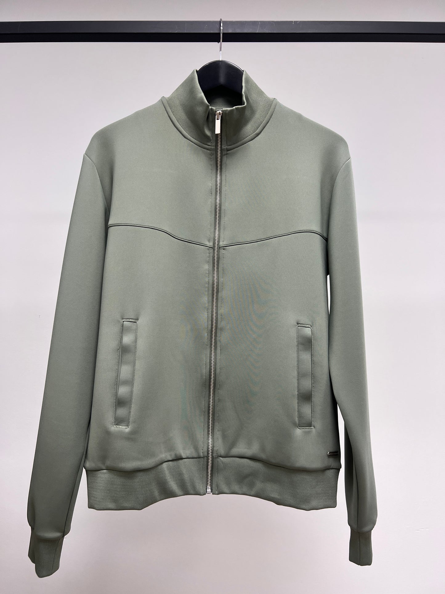 AKINO TRACK JACKET