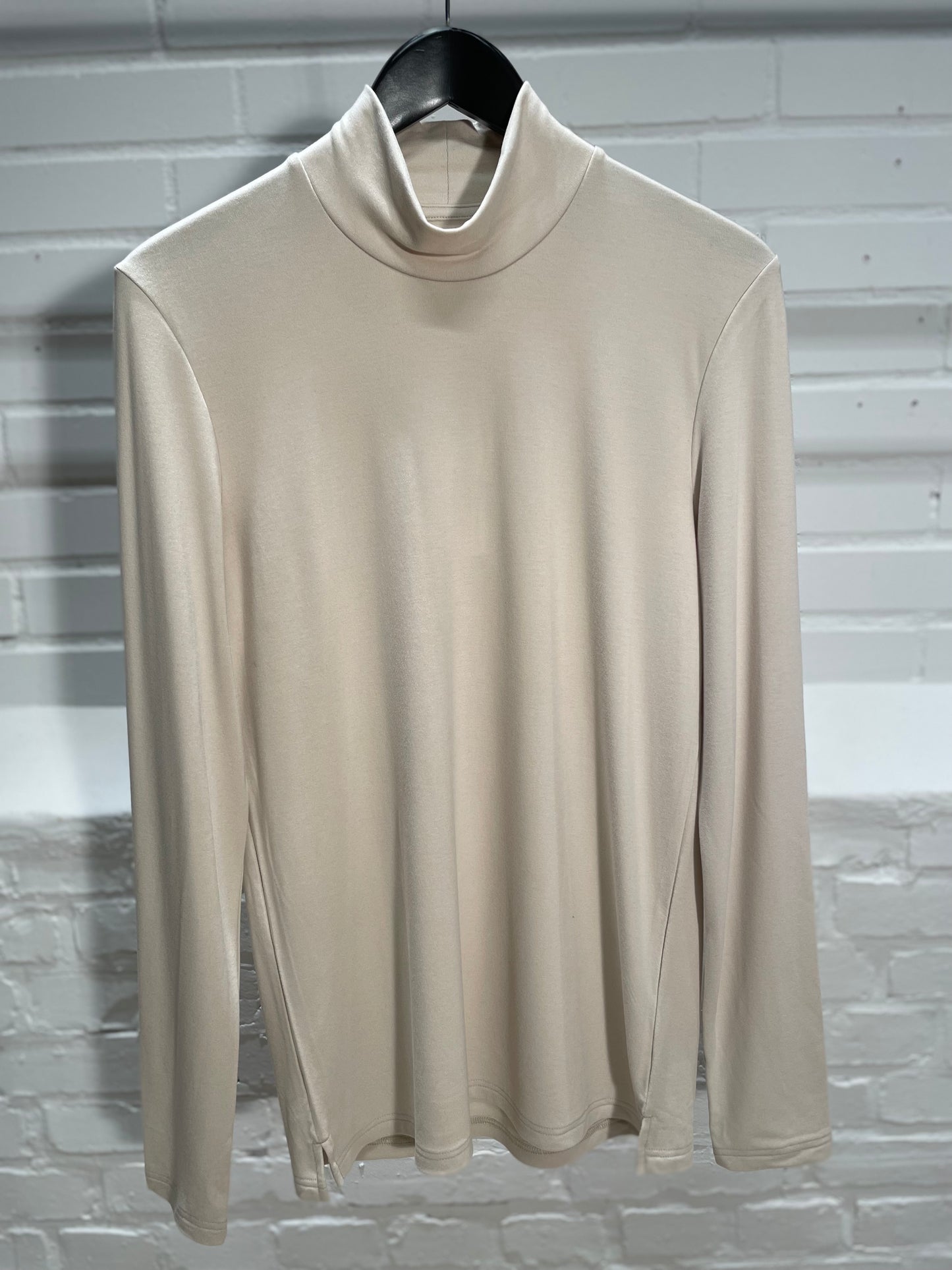 HIKARI HIGH NECK L/S T-SHIRT